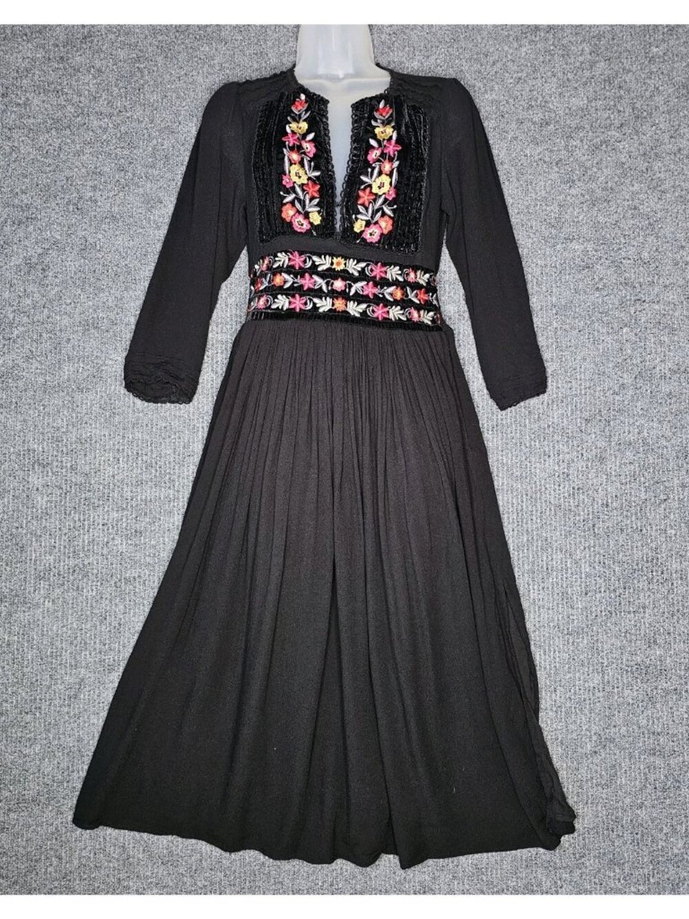 Free People Midi flora Dress XS Black Embroidered Floral Velvet Trim Side Slit - Picture 2 of 6